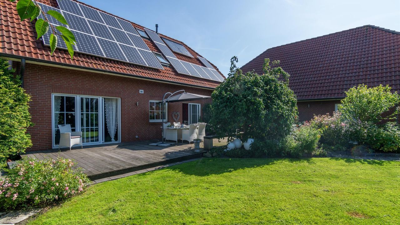Große Terrasse zum Garten Große Terrasse zum Garten